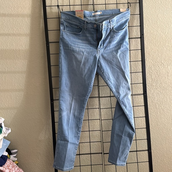 Levi NWT tags 311 shaping skinny hyper soft tummy slimming Levi’s - Picture 9 of 9